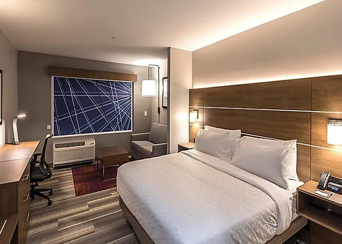 Hotel Express & - North - Happy Valley By Ihg 3*