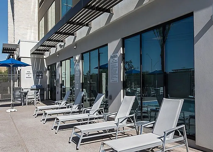 Hotel Express & - North - Happy Valley By Ihg 3*