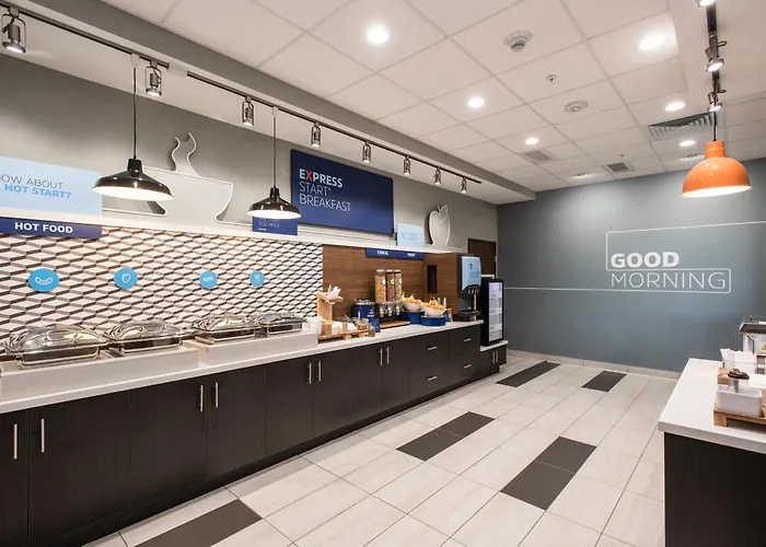 Hotel Express & - North - Happy Valley By Ihg