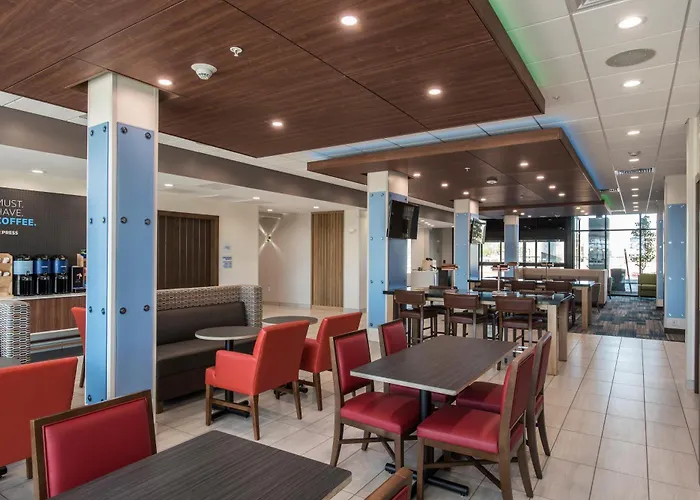 Hotel Express & - North - Happy Valley By Ihg