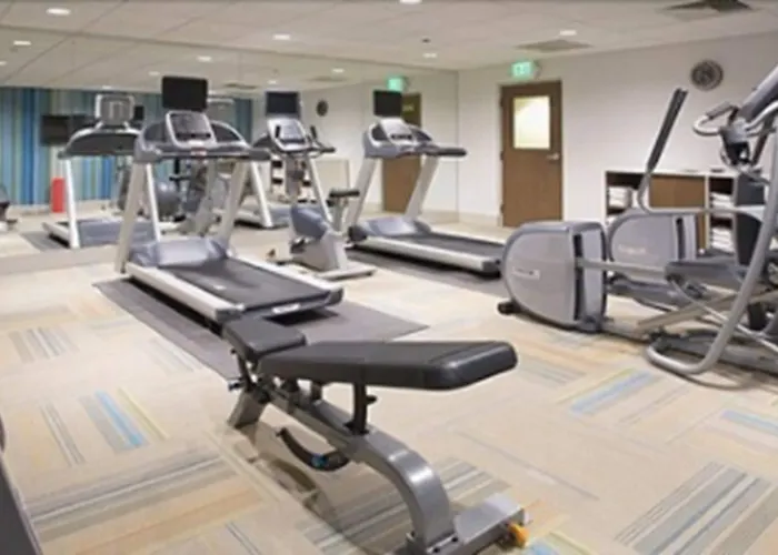 Express & - North - Happy Valley By Ihg Hotel Phoenix