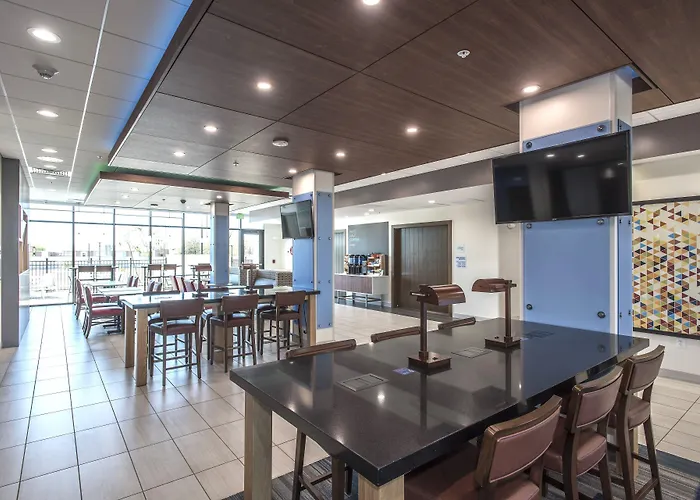 Express & - North - Happy Valley By Ihg 3*