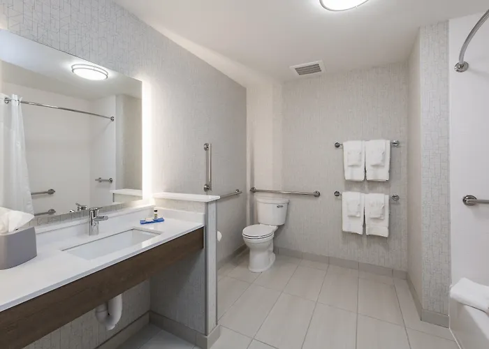 Express & - North - Happy Valley By Ihg Phoenix