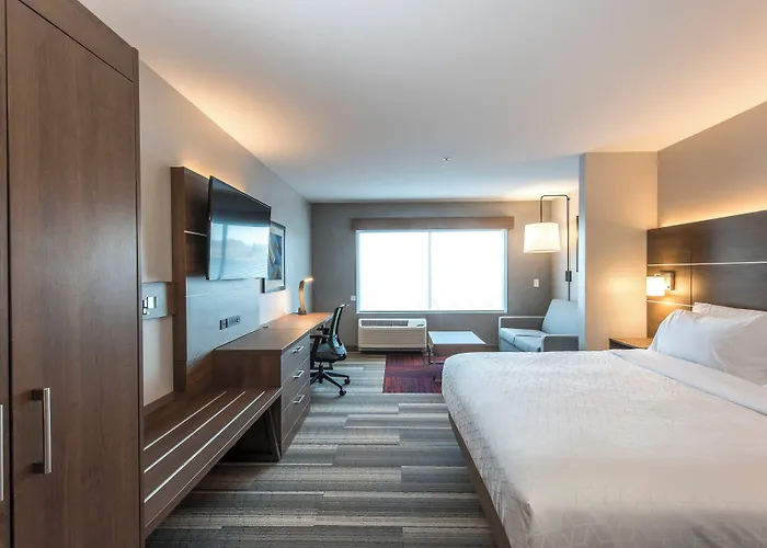 Hotel Express & - North - Happy Valley By Ihg 3*