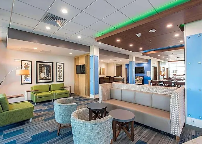 Express & - North - Happy Valley By Ihg Phoenix