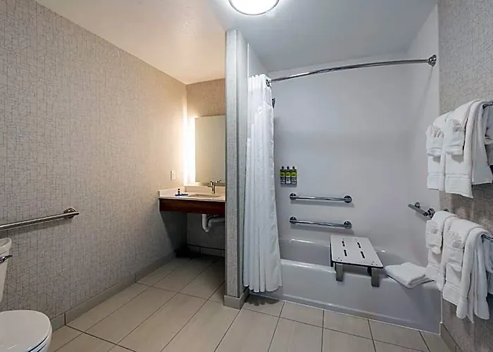 Express & - North - Happy Valley By Ihg Phoenix