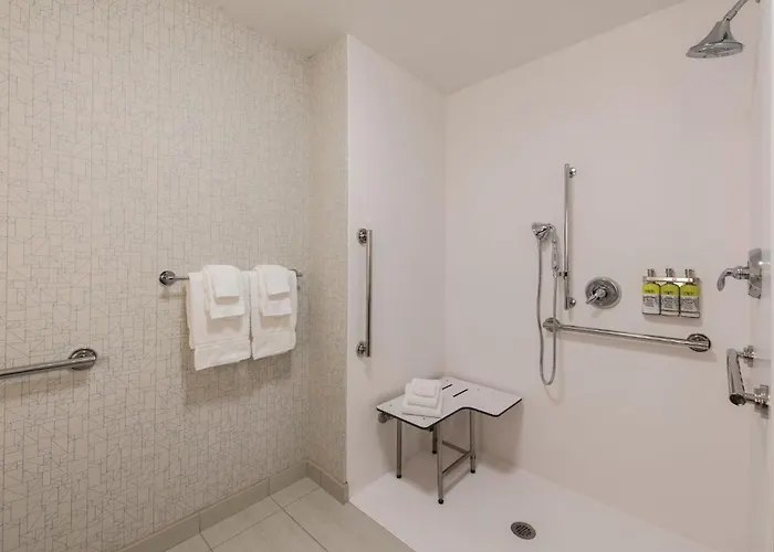 Express & - North - Happy Valley By Ihg