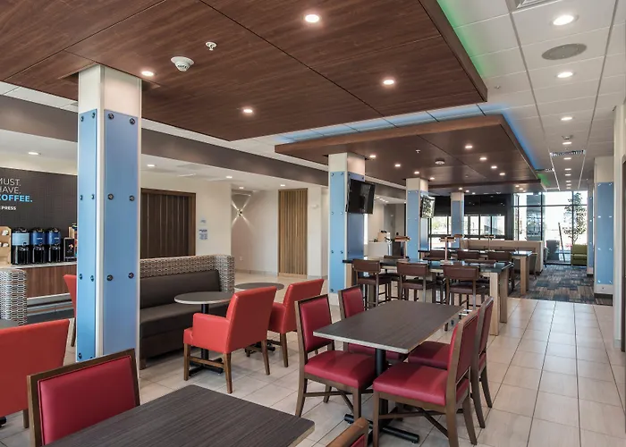 Express & - North - Happy Valley By Ihg Phoenix