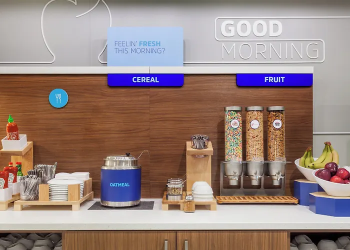 Express & - North - Happy Valley By Ihg Phoenix
